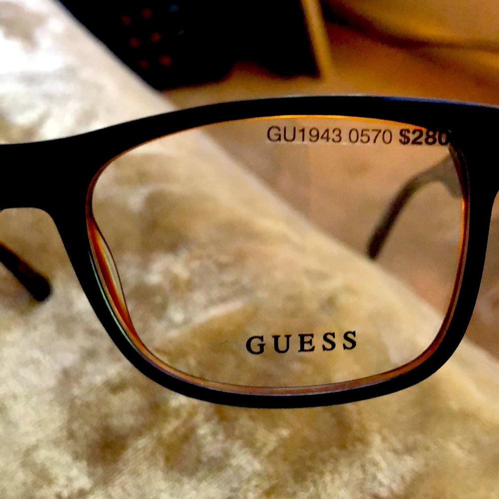 Guess glasses